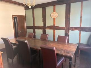 Sebastians Hotel Apartment Oswestry Town Centre Parking - 9