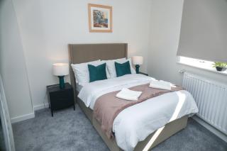 Little Haven Thames view Free Parking Closer to Heathrow - 8