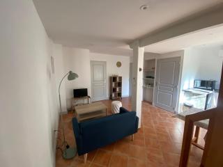 Maisonnette individuelle avec accès piscine - 2