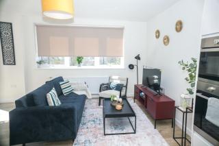 Little Haven Thames view Free Parking Closer to Heathrow - 4