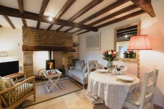 Rose End Cottage, a Luxury Getaway - 2