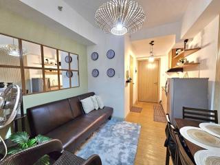 Cozy Fully Furnished 1BR near BGC & Airport - Manila - 1