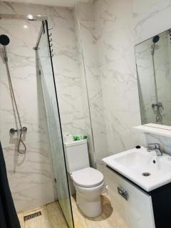 Large, very sunny studio apartment BD Anoual Maarif Casablanca - 3