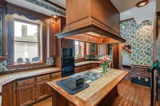 Walk to Lawrenceburg Square Home for Large Groups - 3