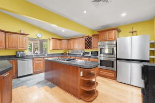 Resort style Villa 6 Bedrooms with Pool, Hot Tub, Wet Sauna, Basketball, Mini golf and much more - 6