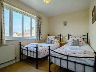 3 Bed in Bridport oc-dc024 - 1
