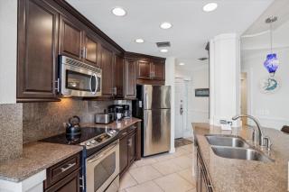 711 Barrington Park - 6