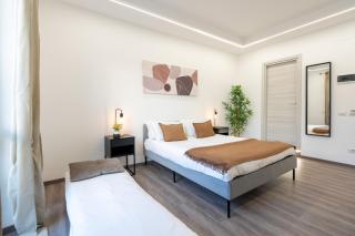 ReRent Rooms - 36 TRIONFALE GUESTHOUSE - 5