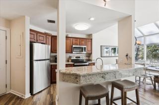 706 Barrington Park - 6