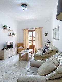 Spacious 3BR Apartment in Historic Birgu, AC & WiFi - 5