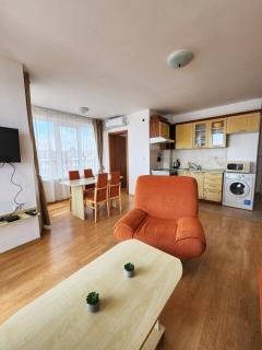 Stunning Beach View Apartment - 8