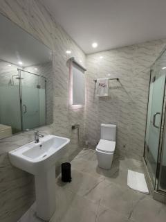 Ringruby Hotel, Oladipo Bateye - 1