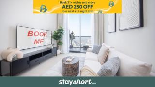 Free housekeeping visits during your stay - StayShort - Skyline View 1-Bedroom Sleeps 4 with balcony - 0