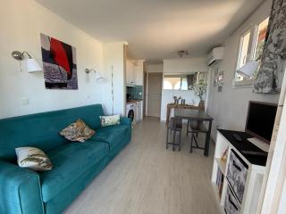 Les Restanques vue mer violettes 1167 - Grimaud - 3