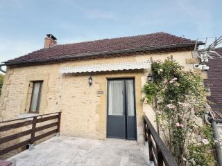 Gîte 6p with private Jacuzzi & terrace on green domain - La Campanule - 2