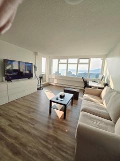 Apartment in Vancouver Downtown with Mountain and Ocean View, 10 mins away from rogers arena FIFA loc - 2