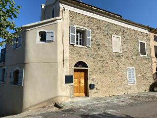 Large period house with panoramic view - 9