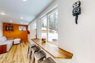 Alyeska Alpine Cottage - 4