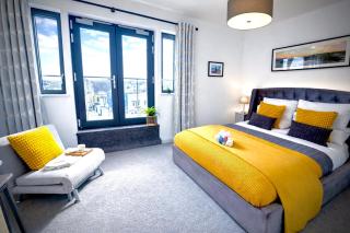 Margate Penthouse Private Balconies Sea Glimpses Gated Parking Air-Con The Penthouse Margate - 3