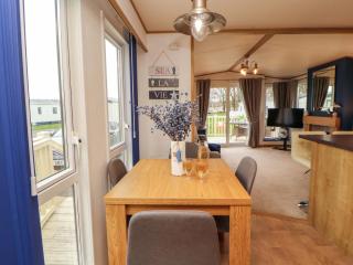Hedgerow Lodge - 4