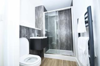 Bastion Point 2BED City Centre Apartment w Parking - 6