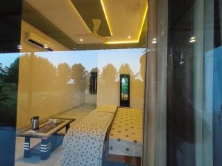 Chandras palace hotel kothar - 9