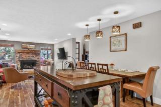 Ember & Oak Bungalow - 1