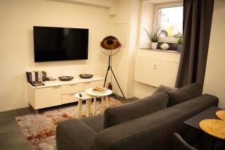 Kastanienallee 7 - 9