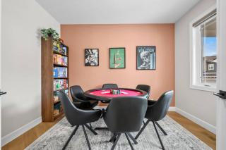 Carrington 4BR Home near Calgary Airport – Water Views, Games Room, Massage Chair, EV Garage - 7