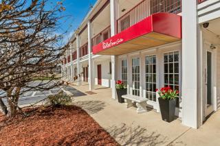 Red Roof Inn & Suites Wilson - 8