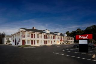Red Roof Inn & Suites Wilson - 6