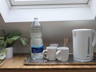 2 Private Ensuite Rooms Shared with Friendly Host - 5