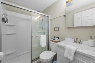 Modern Mountain Retreat w/ Private Hot Tub - 2