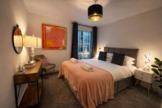 Home2Home - Train Station - 2