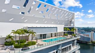 Brickell Luxury & Spacious Studio - 3