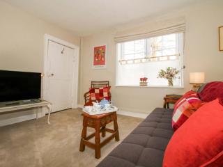 The Apartment at the Grey House - 4