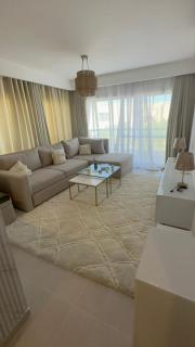 Elegant Fully Furnished 1 Bedroom Unit - 2