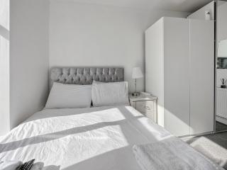 Granada Apartments Queen's Promenade - Blackpool - 7