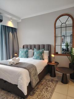 Menlyn Maine Trilogy Apartment 508 - 0