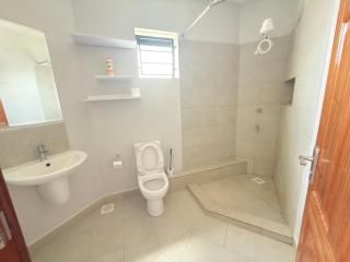 2 Bedroom TRM Drve - 2 Minutes Walk to TRM Mall - 8