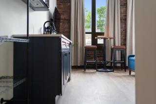 Blue Room @ The MillRows Suites - 2