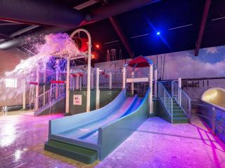 'Langs de Kleine Haven', Sfeervol Chalet op 5 Sterren Vakantiepark De Kuilart - 1