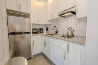 Sleek Studio Apartment in the South End - 0