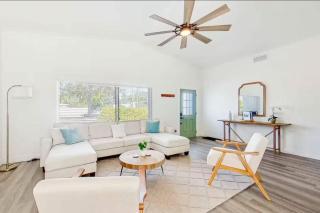 Coastal Sarasota 4BR - Minutes to Siesta Key - 0