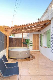 Au coeur des oliviers avec son jacuzzi - 0