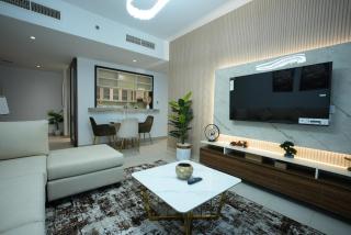 Luxury Cozy Minimalist 1BR Haven Burj View - 9