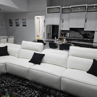 Ceitus Escape-Modern Home with Pool and Game Room - 8