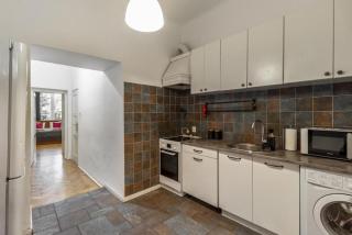 Golden Apartments - Great Location- Warsaw Stays-F14 - 7