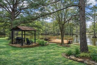 Emerald Isle Log Cabin Private Island Lakefront - 4