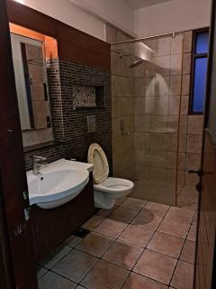 5 BR Luxury Villa With Pool - 7